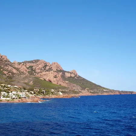 Apartment Village Cap Esterel - L'esquinade-56 By Interhome